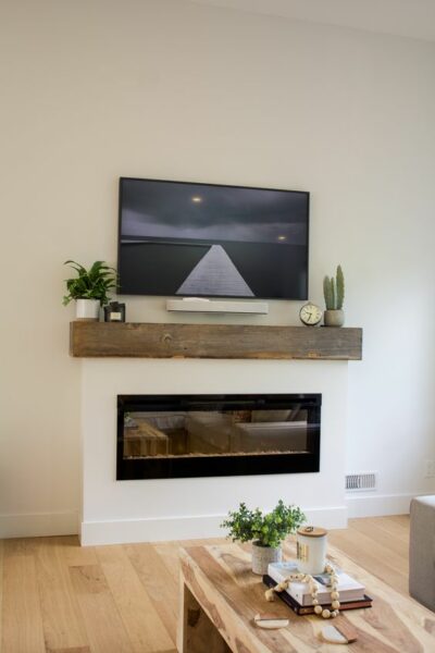 Minimal and Modern Fireplace